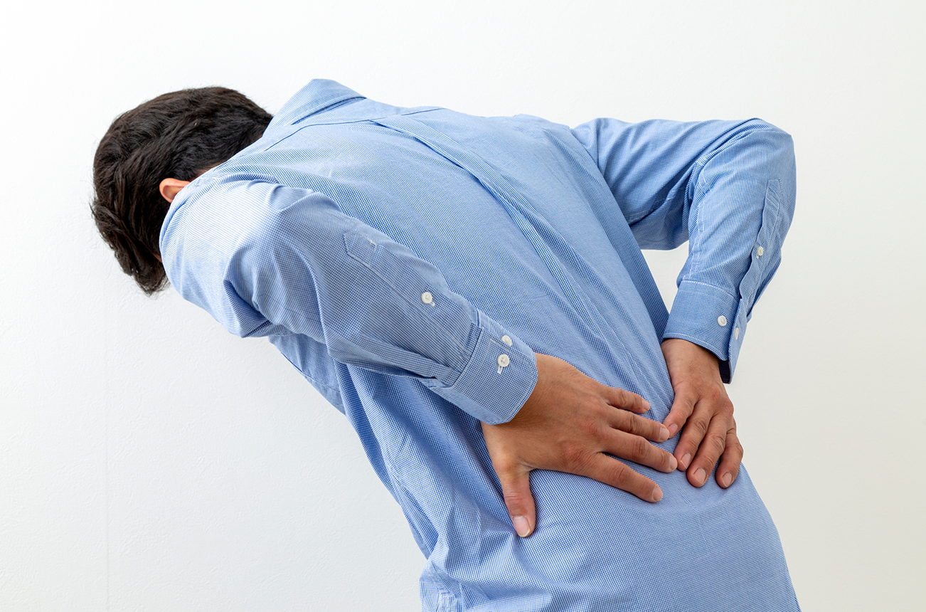 右上の背中の痛みの治療